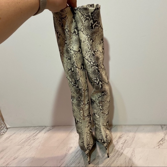 Steve Madden Debbie Snake Over the Knee Boot 5.5M - Picture 3 of 12